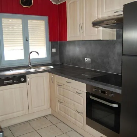 Rue De La Jonquiere - 4 Pieces 8 Couchages Port Mae-7484 דירה