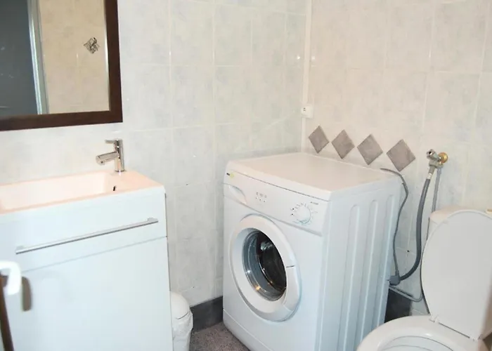 Apartment Rue De La Jonquiere - 4 Pieces 8 Couchages Port Mae-7484 *