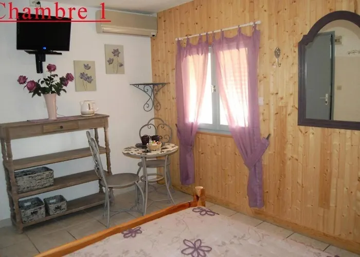 Rue De La Jonquiere - 4 Pieces 8 Couchages Port Mae-7484 Appartement *
